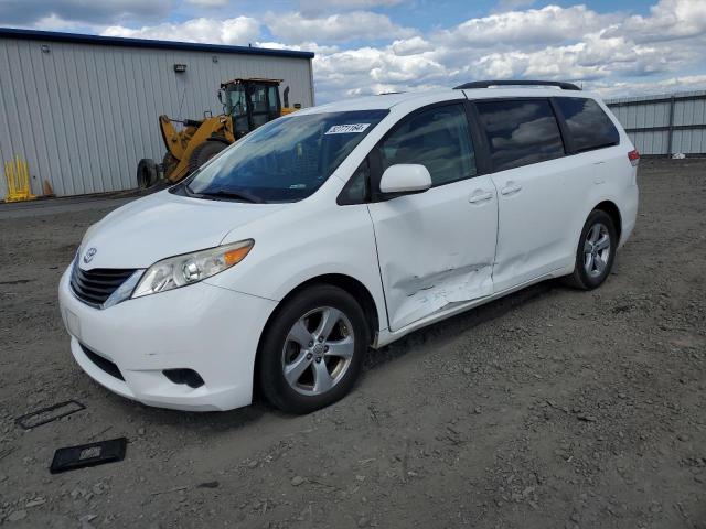 2011 TOYOTA SIENNA LE, 