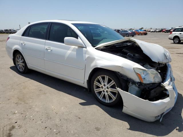 4T1BK36B46U142085 - 2006 TOYOTA AVALON XL/ XL WHITE photo 4