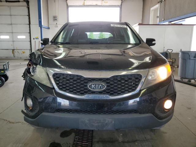 5XYKU4A29BG022984 - 2011 KIA SORENTO EX BLACK photo 5