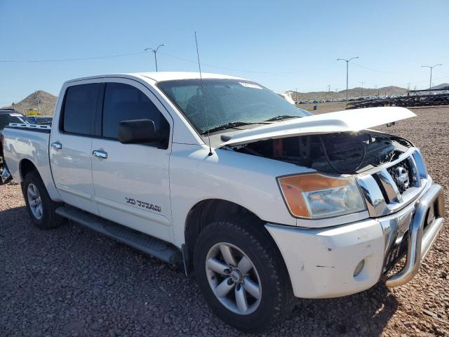 1N6AA0EC4BN315603 - 2011 NISSAN TITAN S WHITE photo 4