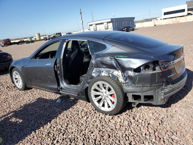 5YJSA1E46HF215323 - 2017 TESLA MODEL S 银色 照片 2