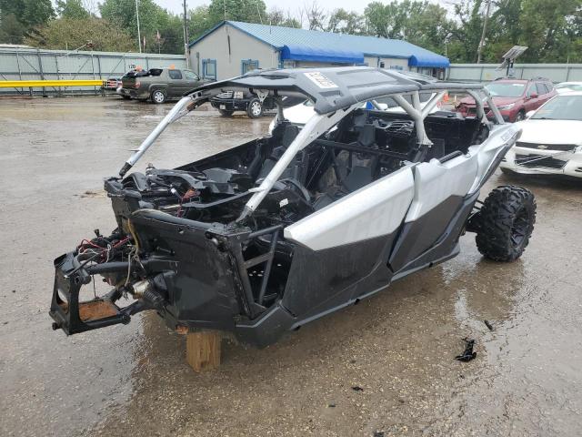 3JBVMAY44JK000586 - 2018 CAN-AM MAVERICK X TURBO SILVER photo 2