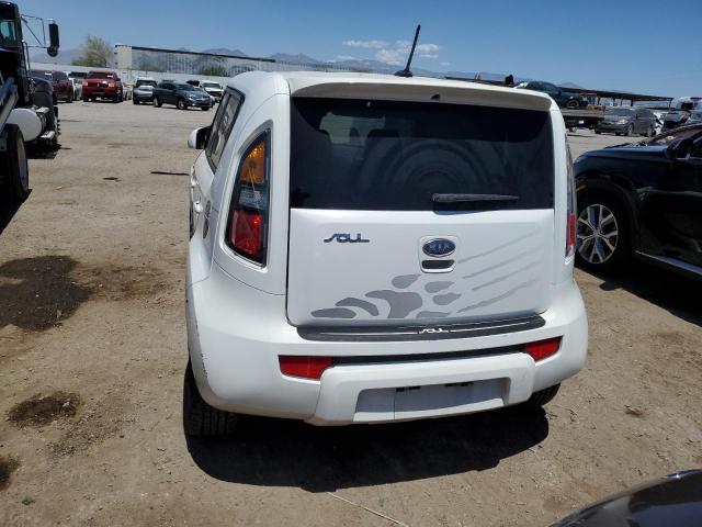 KNDJT2A23B7265626 - 2011 KIA SOUL + WHITE photo 6