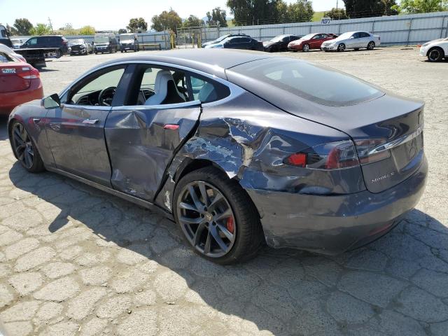 5YJSA1E24HF199752 - 2017 TESLA MODEL S ნაცრისფერი ფოტო 2