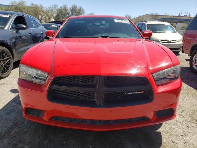 2C3CDXBG2EH271587 - 2014 DODGE CHARGER SE RED photo 5