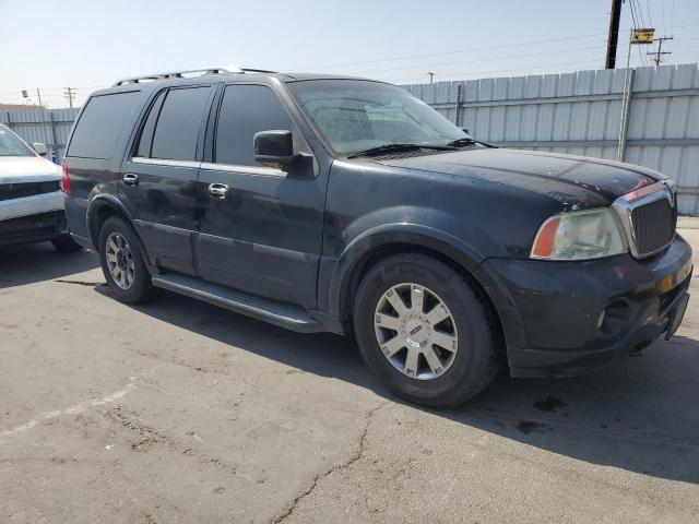5LMFU27R03LJ51124 - 2003 LINCOLN NAVIGATOR შავი ფოტო 4