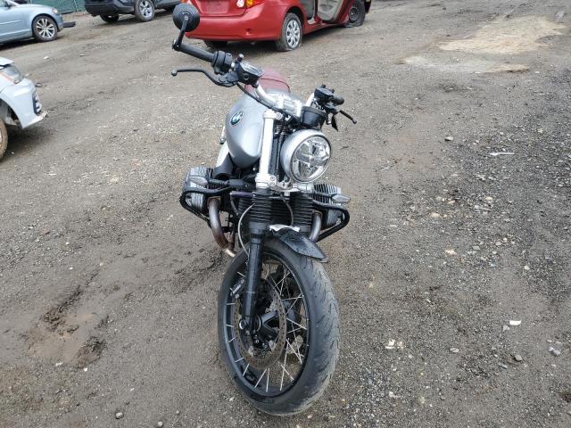 WB10L7306N6F26908 - 2022 BMW R NINE T SCRAMBLER GRAY photo 2