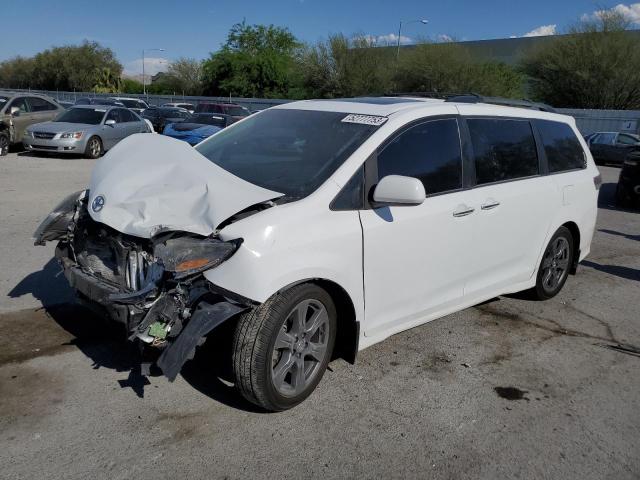 5TDXZ3DC2HS896305 - 2017 TOYOTA SIENNA SE WHITE photo 1