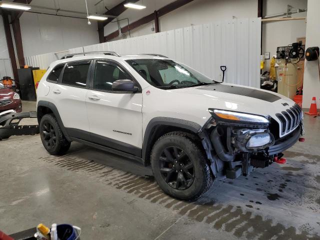 1C4PJMBS7GW326791 - 2016 JEEP CHEROKEE TRAILHAWK WHITE photo 4