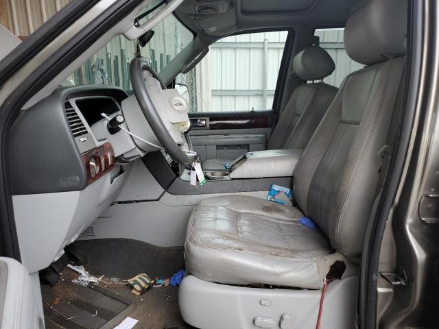 5LMFU28R94LJ38100 - 2004 LINCOLN NAVIGATOR 棕色 照片 7