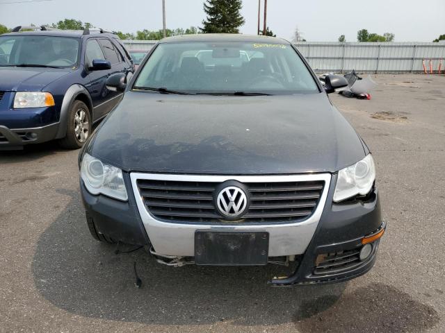 WVWJK7AN7AE165887 - 2010 VOLKSWAGEN PASSAT KOMFORT BLACK photo 5