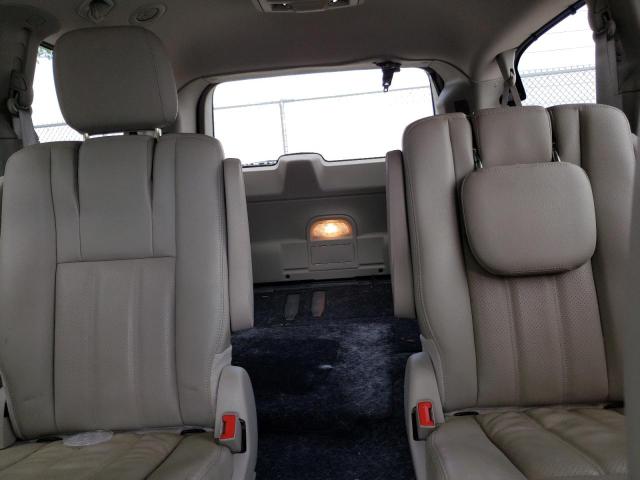 2C4RC1CG2CR267390 - 2012 CHRYSLER TOWN & COU TOURING L SILVER photo 10