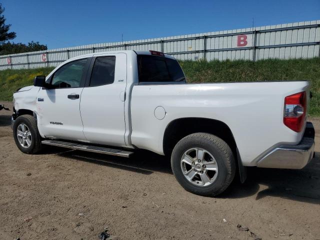 5TFUW5F14EX398857 - 2014 TOYOTA TUNDRA DOUBLE CAB SR/SR5 WHITE photo 2