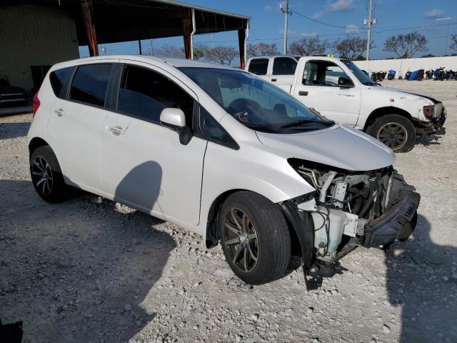 3N1CE2CP3EL403891 - 2014 NISSAN VERSA S WHITE photo 4