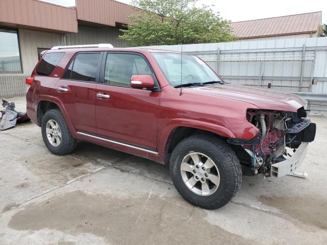 JTEBU5JR5A5007727 - 2010 TOYOTA 4RUNNER SR5 BURGUNDY photo 4