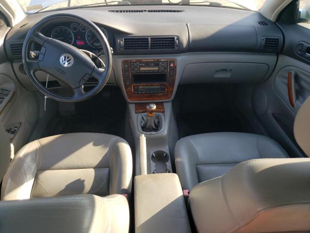 WVWRH63B51P087385 - 2001 VOLKSWAGEN PASSAT GLX Gümüş foto 8