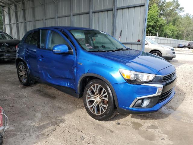 JA4AP3AU5HZ007546 - 2017 MITSUBISHI OUTLANDER ES BLUE photo 4