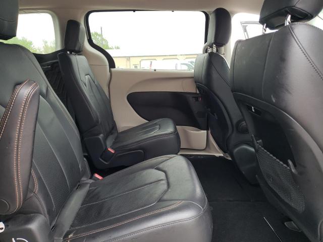 2C4RC1BG2JR127984 - 2018 CHRYSLER PACIFICA TOURING L GRAY photo 11