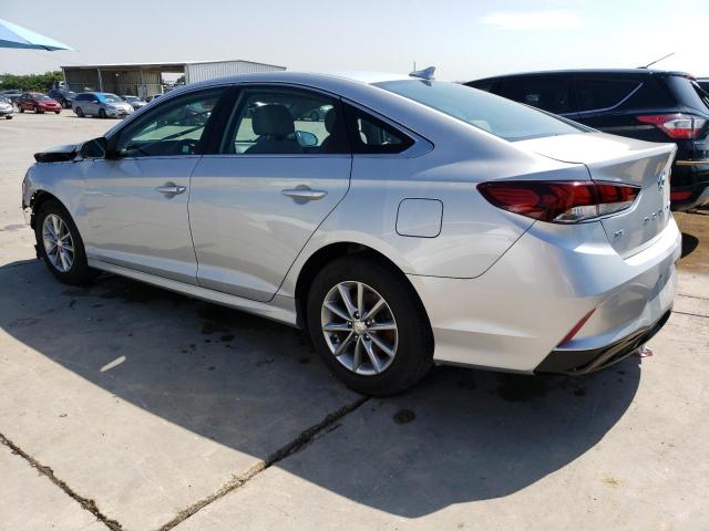 5NPE24AF1KH782793 - 2019 HYUNDAI SONATA SE SILVER photo 2