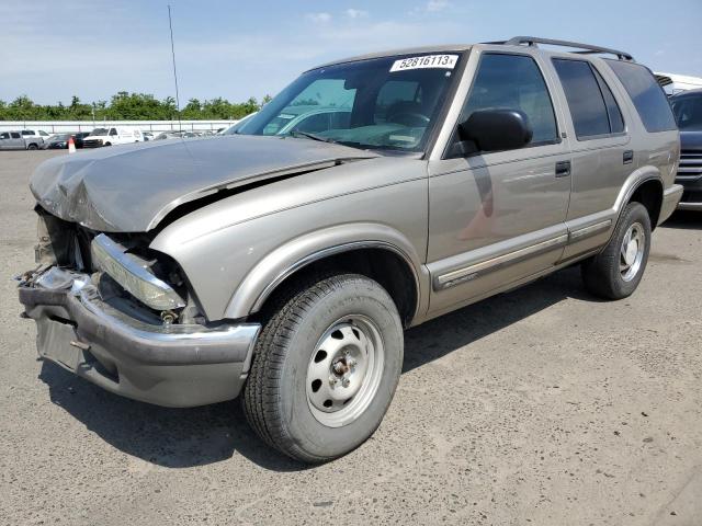 1GNDT13WX1K257386 - 2001 CHEVROLET BLAZER TAN photo 1