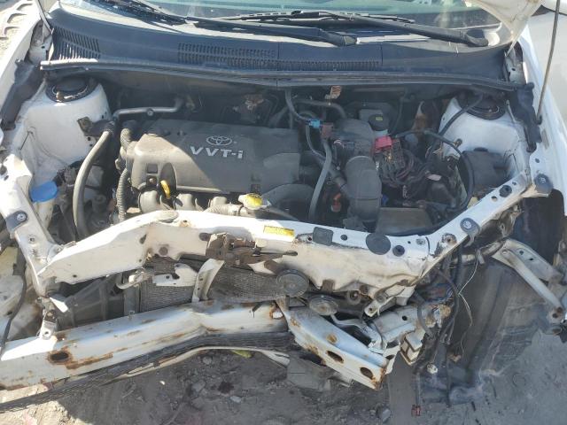 JTKKT624X40061745 - 2004 TOYOTA SCION XA WHITE photo 11