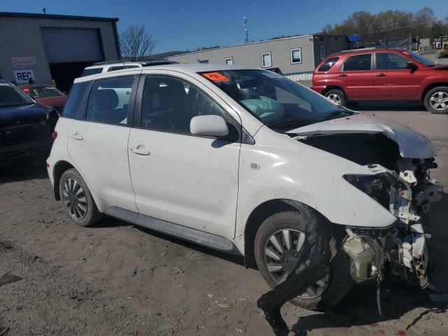 JTKKT624X40061745 - 2004 TOYOTA SCION XA WHITE photo 4