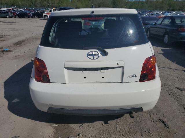 JTKKT624X40061745 - 2004 TOYOTA SCION XA WHITE photo 6