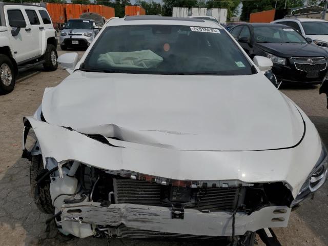 1G4ZU5SS0KU101277 - 2019 BUICK LACROSSE AVENIR WHITE photo 5