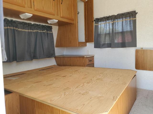 1UJBJ02M7Y1CV0219 - 2000 JAYC TRAVEL TRL თეთრი ფოტო 7