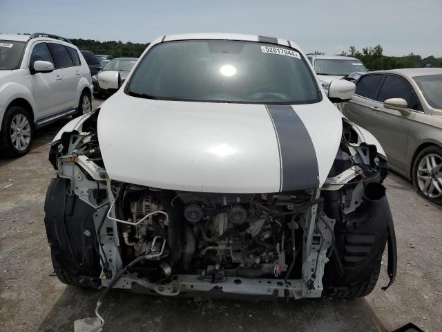 JN8AF5MVXGT656208 - 2016 NISSAN JUKE S WHITE photo 5