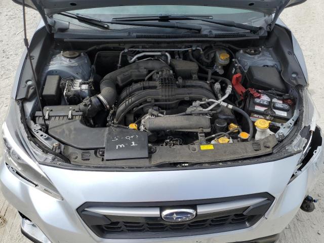 JF2GTADC4J8338747 - 2018 SUBARU CROSSTREK PREMIUM SILVER photo 11