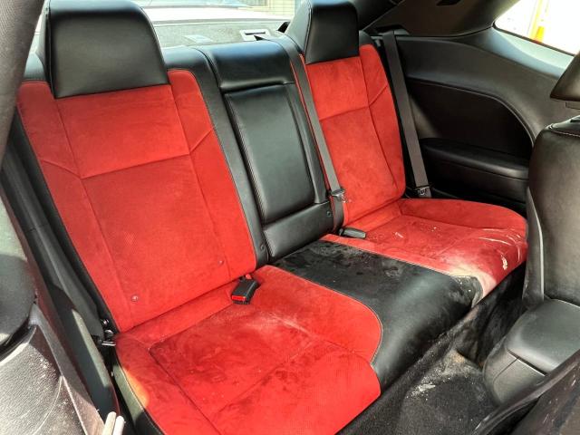 2C3CDZFJ3KH662437 - 2019 DODGE CHALLENGER R/T SCAT PACK GRAY photo 10