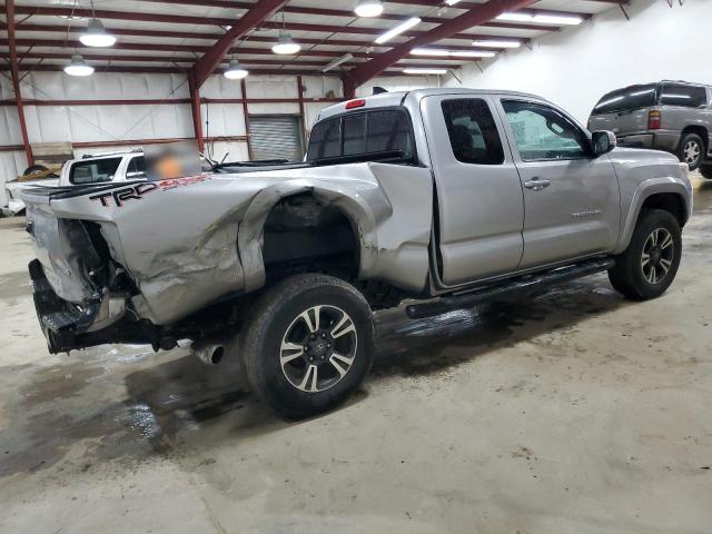 5TFSZ5AN3HX050447 - 2017 TOYOTA TACOMA ACCESS CAB SILVER photo 3