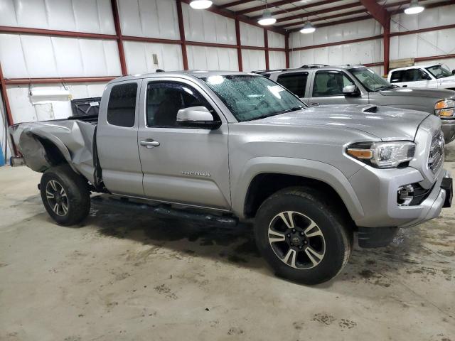 5TFSZ5AN3HX050447 - 2017 TOYOTA TACOMA ACCESS CAB SILVER photo 4