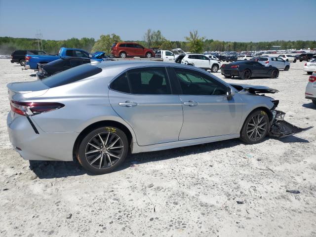 4T1G11AK4RU886004 - 2024 TOYOTA CAMRY SE NIGHT SHADE SILVER photo 3