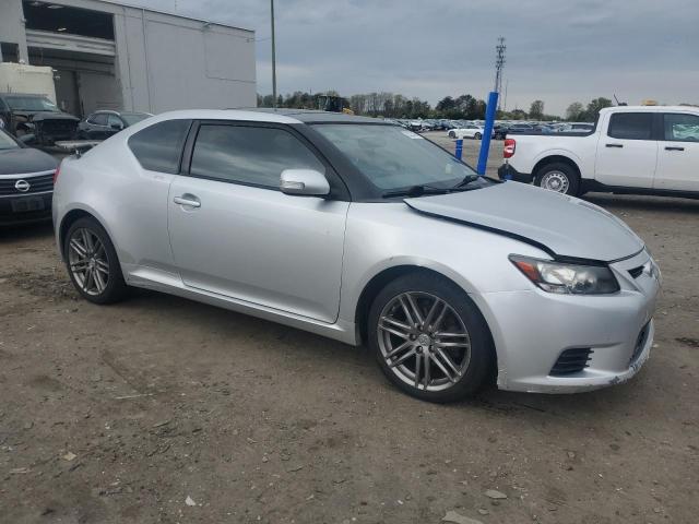 JTKJF5C79D3063104 - 2013 TOYOTA SCION TC Gümüş foto 4
