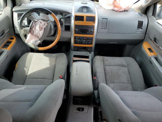 1A8HX58N78F142620 - 2008 CHRYSLER ASPEN LIMITED 银色 照片 8