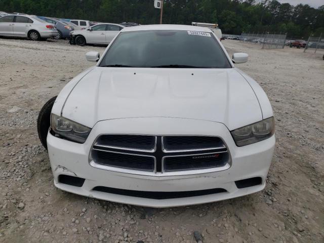 2C3CDXBG7EH342539 - 2014 DODGE CHARGER SE WHITE photo 5