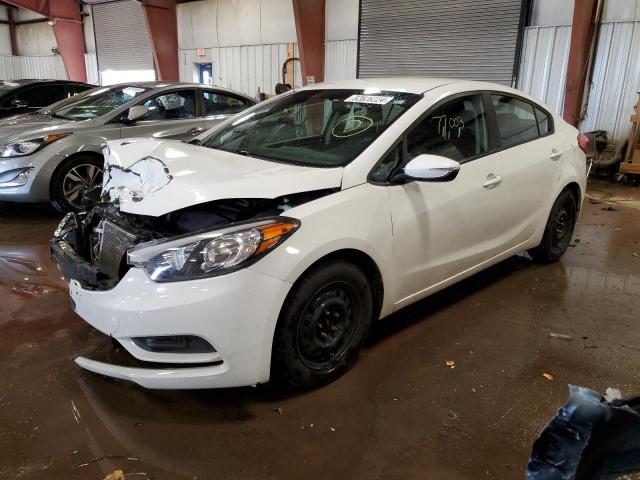 KNAFX4A62G5555011 - 2016 KIA FORTE LX WHITE photo 1