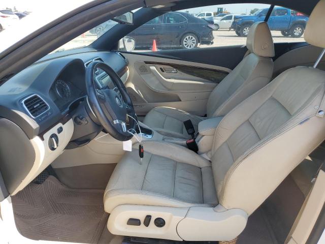 WVWFW7AH8CV011678 - 2012 VOLKSWAGEN EOS LUX 白色 照片 7