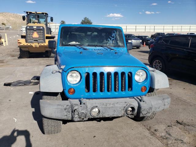 1J4BA3H14BL582846 - 2011 JEEP WRANGLER U SPORT BLUE photo 5