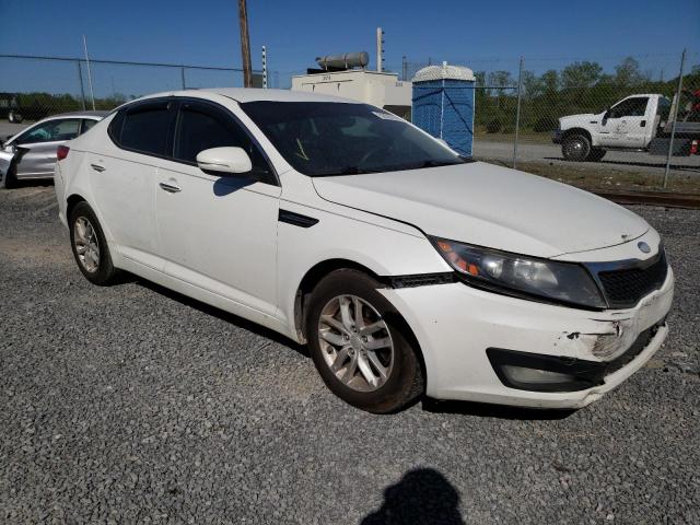 KNAGM4A7XD5434678 - 2013 KIA OPTIMA LX WHITE photo 4