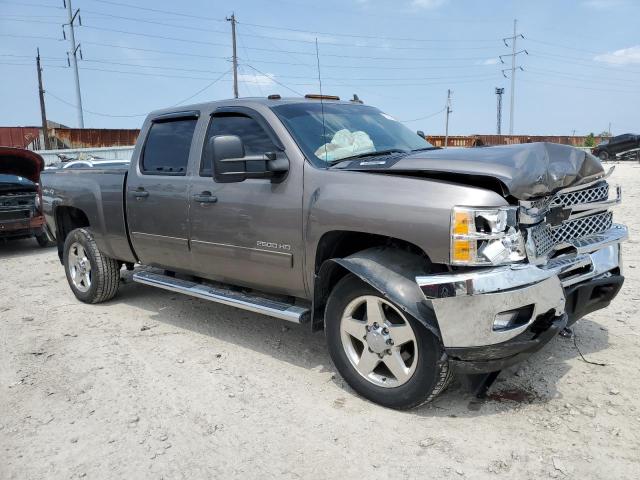 1GC1KXCG6DF114426 - 2013 CHEVROLET silverado K2500 HEAVY DUTY LT TAN photo 4