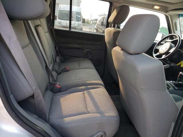 1J8HG48K17C632812 - 2007 JEEP COMMANDER 银色 照片 11