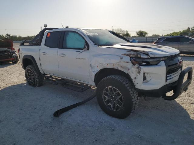 1GCPTFEKXR1111908 - 2024 CHEVROLET COLORADO ZR2 WHITE photo 4