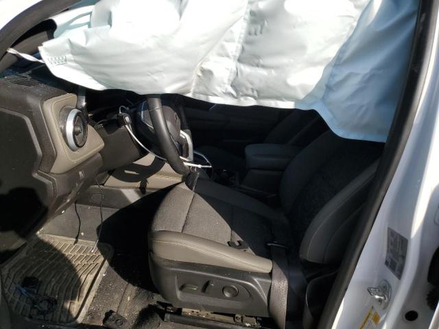 1GCPTFEKXR1111908 - 2024 CHEVROLET COLORADO ZR2 WHITE photo 7