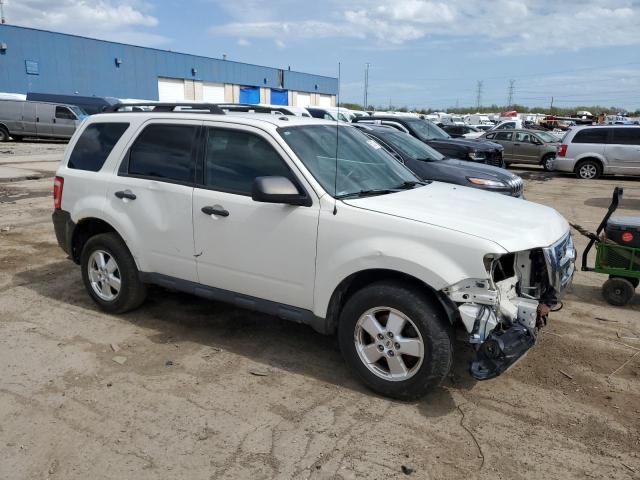 1FMCU0D73BKA17578 - 2011 FORD ESCAPE XLT WHITE photo 4