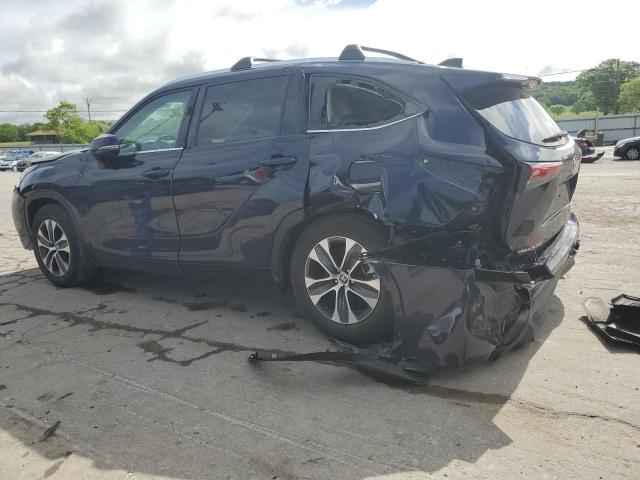 5TDGZRAH7MS053276 - 2021 TOYOTA HIGHLANDER XLE BLUE photo 2