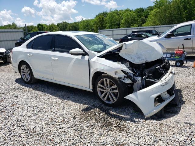 1VWLA7A32KC013987 - 2019 VOLKSWAGEN PASSAT WOLFSBURG WHITE photo 4