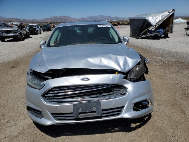 3FA6P0LU6GR166138 - 2016 FORD FUSION SE HYBRID SILVER photo 5